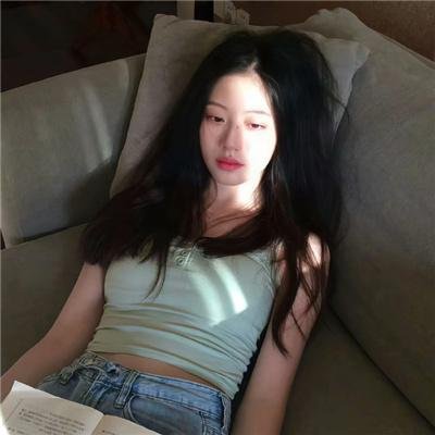 她恨我